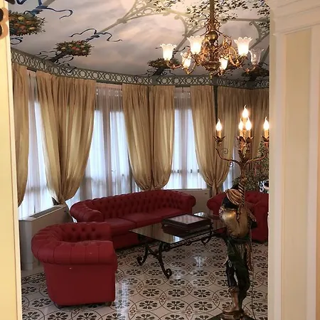 Konukevi Lucrezia *